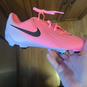 Mens nike phantom GX II academy FG/mg (FD6723 600) no box size 7.5